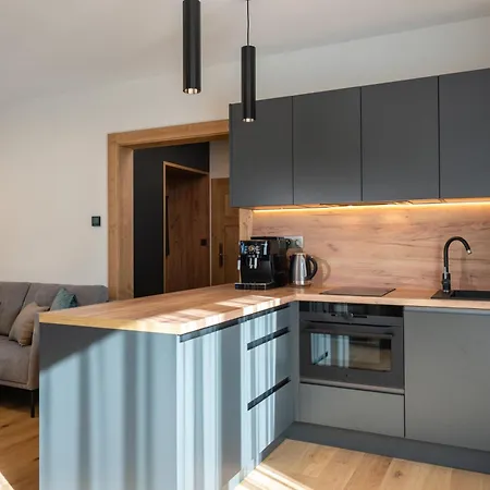 Mountica Sk - Unique Premium - 2 Bedrooms * Kakaslomnic